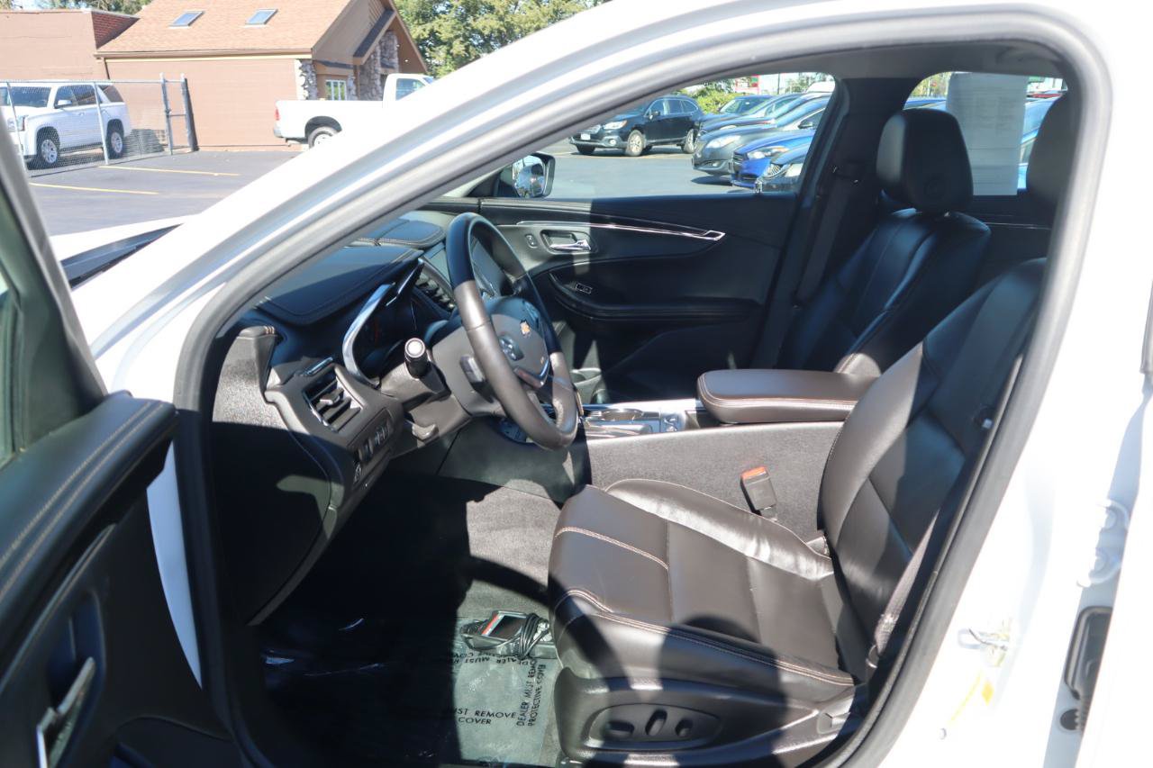 Used 2016 Chevrolet Impala LT w/ Leather Package FWD image 18