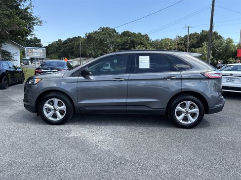 Used 2024 Ford Edge SE image 2