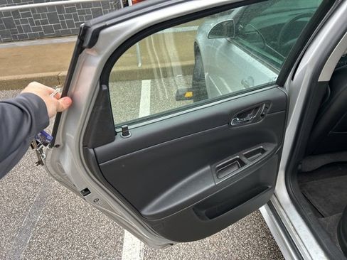 Used 2015 Chevrolet Impala LTZ image 14