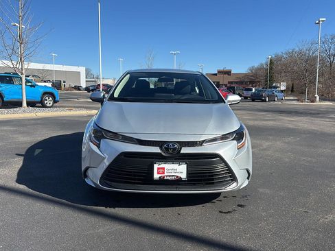 Used 2025 Toyota Corolla LE image 7