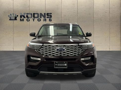 Used 2023 Ford Explorer Platinum w/ Technology Package image 3