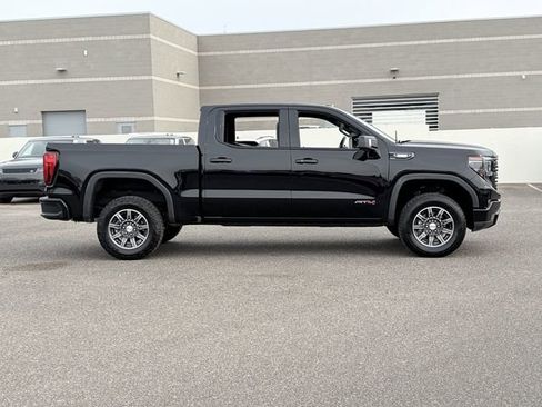 Used 2024 GMC Sierra 1500 AT4 w/ Technology Package AWD/4WD image 27