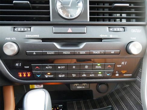 Certified 2022 Lexus RX 450h AWD w/ Luxury Package image 20