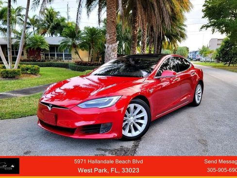 Used 2016 Tesla Model S 70D AWD/4WD image 1