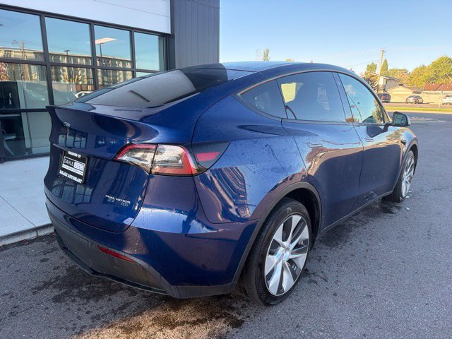 Used 2023 Tesla Model Y Long Range AWD/4WD image 9