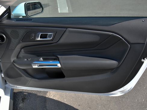 Used 2024 Ford Mustang Premium image 39