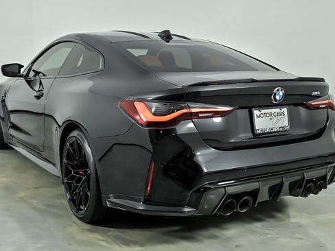 Used 2021 BMW M4 Coupe w/ M Carbon Exterior Package RWD image 8