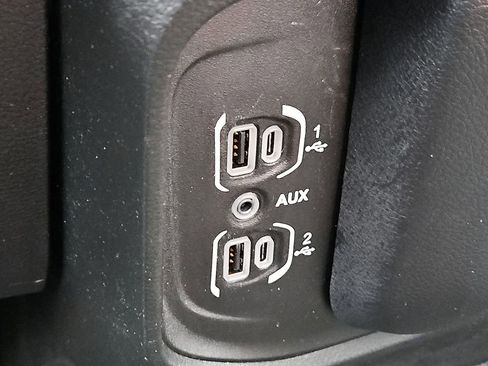 Used 2020 RAM 1500 Big Horn image 24