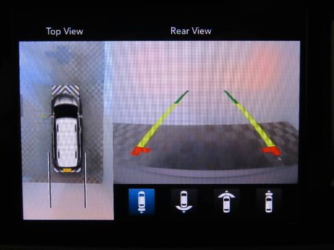 Used 2018 Chrysler Pacifica Limited w/ Advanced Safetytec Group FWD image 14
