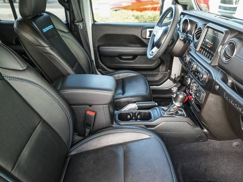 Used 2023 Jeep Wrangler Unlimited Rubicon 4xe w/ Steel Bumper Group image 15