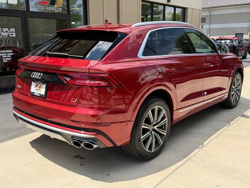 Used 2022 Audi SQ8 Prestige AWD/4WD image 8