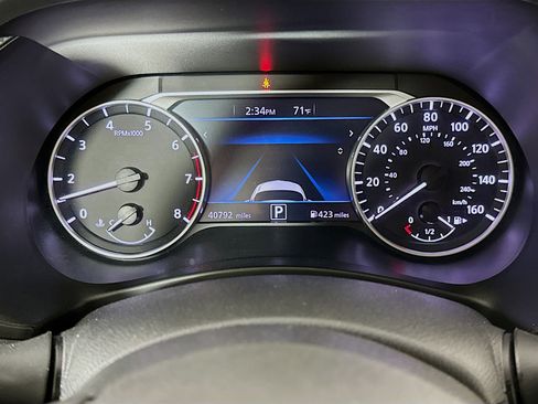 Used 2024 Nissan Sentra SV image 18