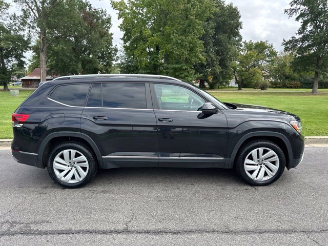 Used 2021 Volkswagen Atlas SEL AWD/4WD image 32