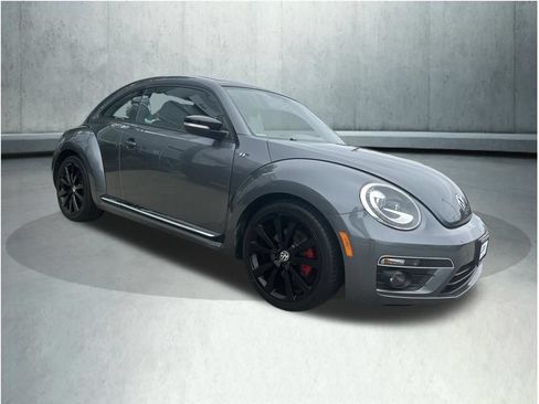 Used 2014 Volkswagen Beetle R-Line FWD image 7
