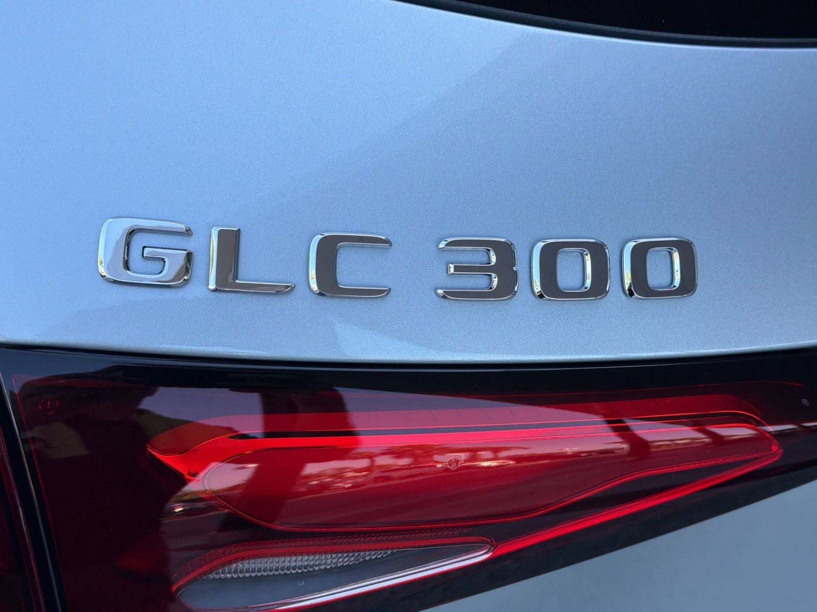 Used 2026 Mercedes-Benz GLC 300 image 32