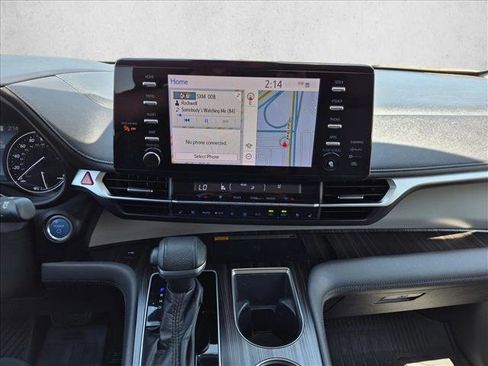 Used 2022 Toyota Sienna Limited FWD image 13