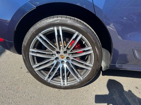 Used 2016 Porsche Macan Turbo AWD/4WD image 16