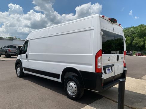 Used 2023 RAM ProMaster 2500 FWD image 5