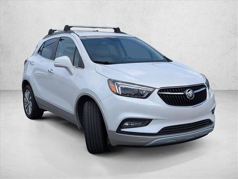 Used 2017 Buick Encore Essence FWD image 3