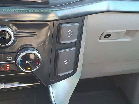 Used 2023 Ford F150 Limited image 27