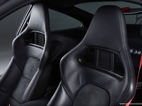 Used 2011 Porsche 911 GT3 RS image 30