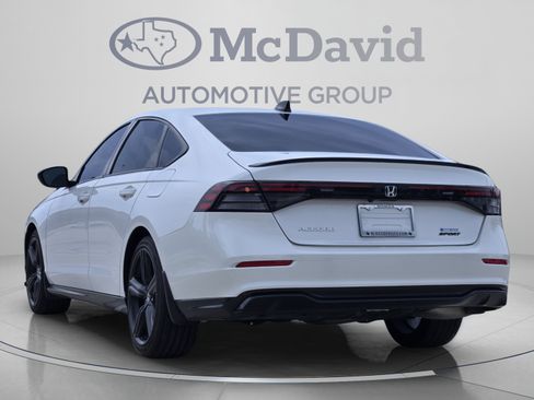 Used 2025 Honda Accord Sport image 4