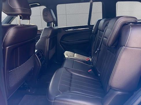 Used 2018 Mercedes-Benz GLS 450 4MATIC image 24