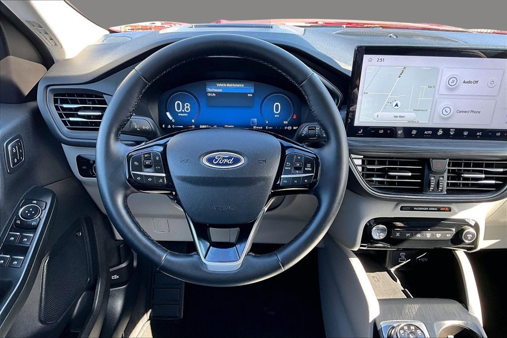 Used 2023 Ford Escape Platinum w/ Premium Technology Package AWD/4WD image 2