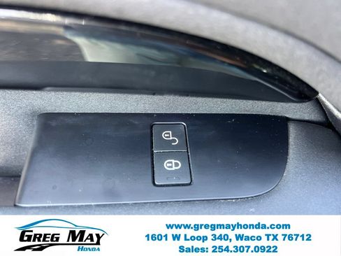 Used 2019 Land Rover Discovery SE AWD/4WD image 28