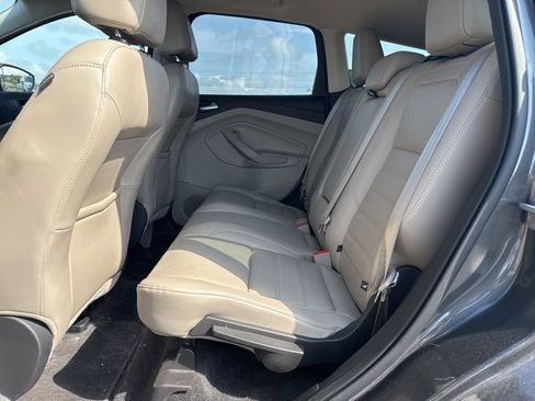 Used 2017 Ford Escape SE w/ SE Leather Comfort Package image 9