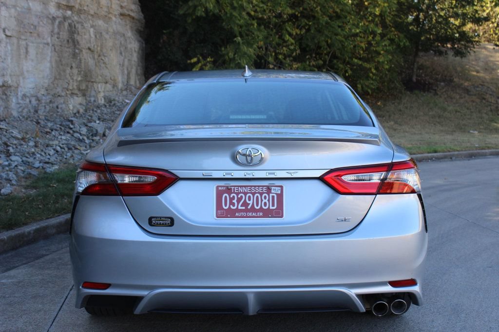 Used 2019 Toyota Camry SE w/ Convenience Package FWD image 7