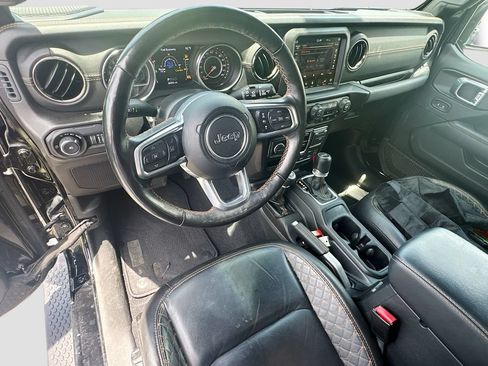 Used 2022 Jeep Wrangler Unlimited Sahara AWD/4WD image 10