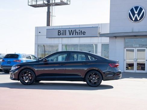 New 2026 Volkswagen Jetta SE image 3