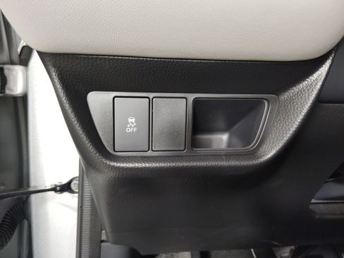 Certified 2026 Honda HR-V EX-L image 17