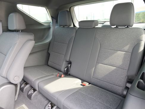 New 2025 Chevrolet Traverse LT w/ Enhanced Driving Package image 12