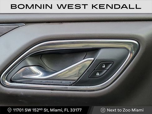 Used 2023 Chevrolet Suburban LT image 23