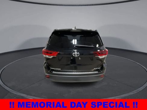 Used 2019 Toyota Highlander XLE w/ Protection Package #3 AWD/4WD image 7