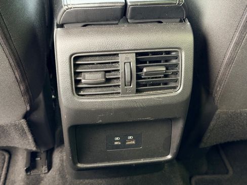 Used 2023 Nissan Rogue SV FWD image 17