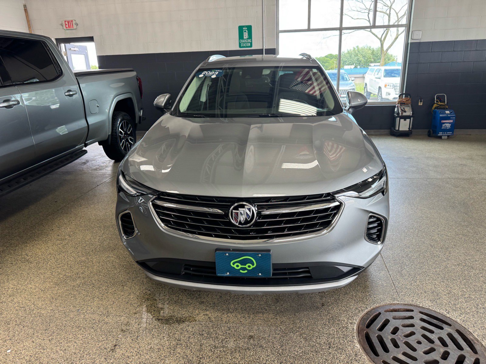 Certified 2023 Buick Envision Preferred AWD/4WD image 2