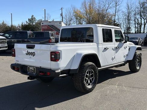 New 2026 Jeep Gladiator Rubicon w/ Steel Power Dome Hood Package AWD/4WD image 12