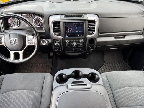 Used 2022 RAM 1500 Classic SLT image 14