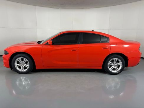 Used 2021 Dodge Charger SXT image 5