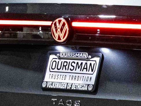 New 2026 Volkswagen Taos SE AWD/4WD image 6