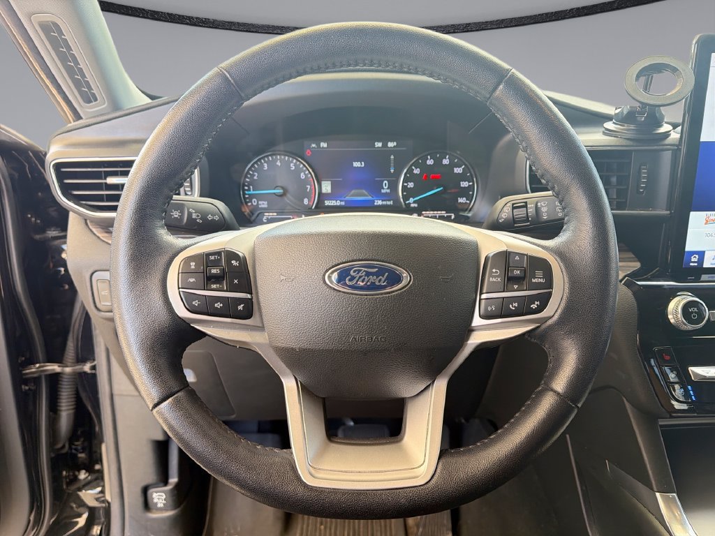 Used 2022 Ford Explorer Limited w/ Limited Technology Package AWD/4WD image 21