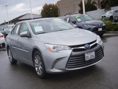 Used 2017 Toyota Camry XLE w/ Moonroof Package