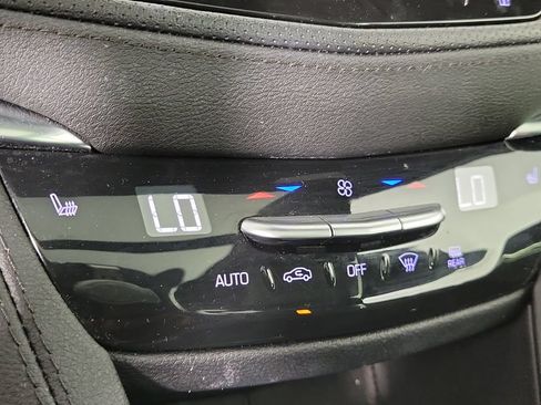 Certified 2024 Cadillac XT5 Premium Luxury w/ LPO, Floor Liner Package AWD/4WD image 29