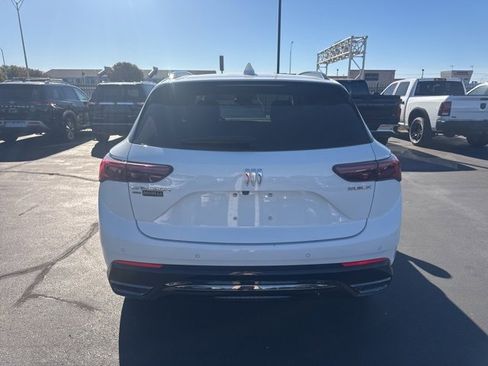 Used 2025 Buick Envision Sport Touring image 4