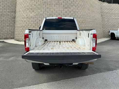 Used 2019 Ford F250 Lariat w/ Lariat Value Package AWD/4WD image 30