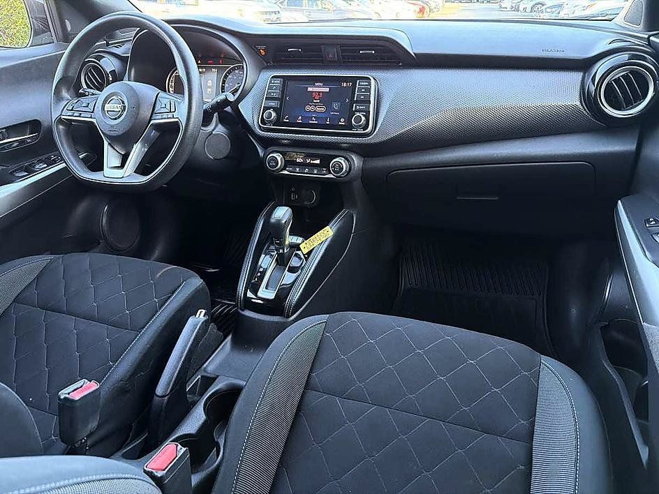Used 2019 Nissan Kicks SV FWD image 17