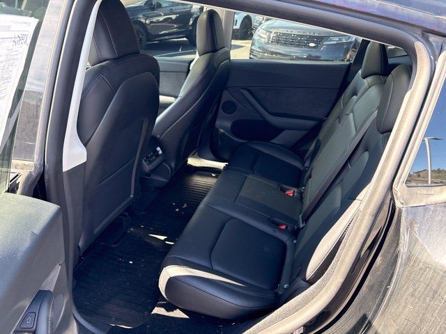 Used 2023 Tesla Model Y Performance AWD/4WD image 12